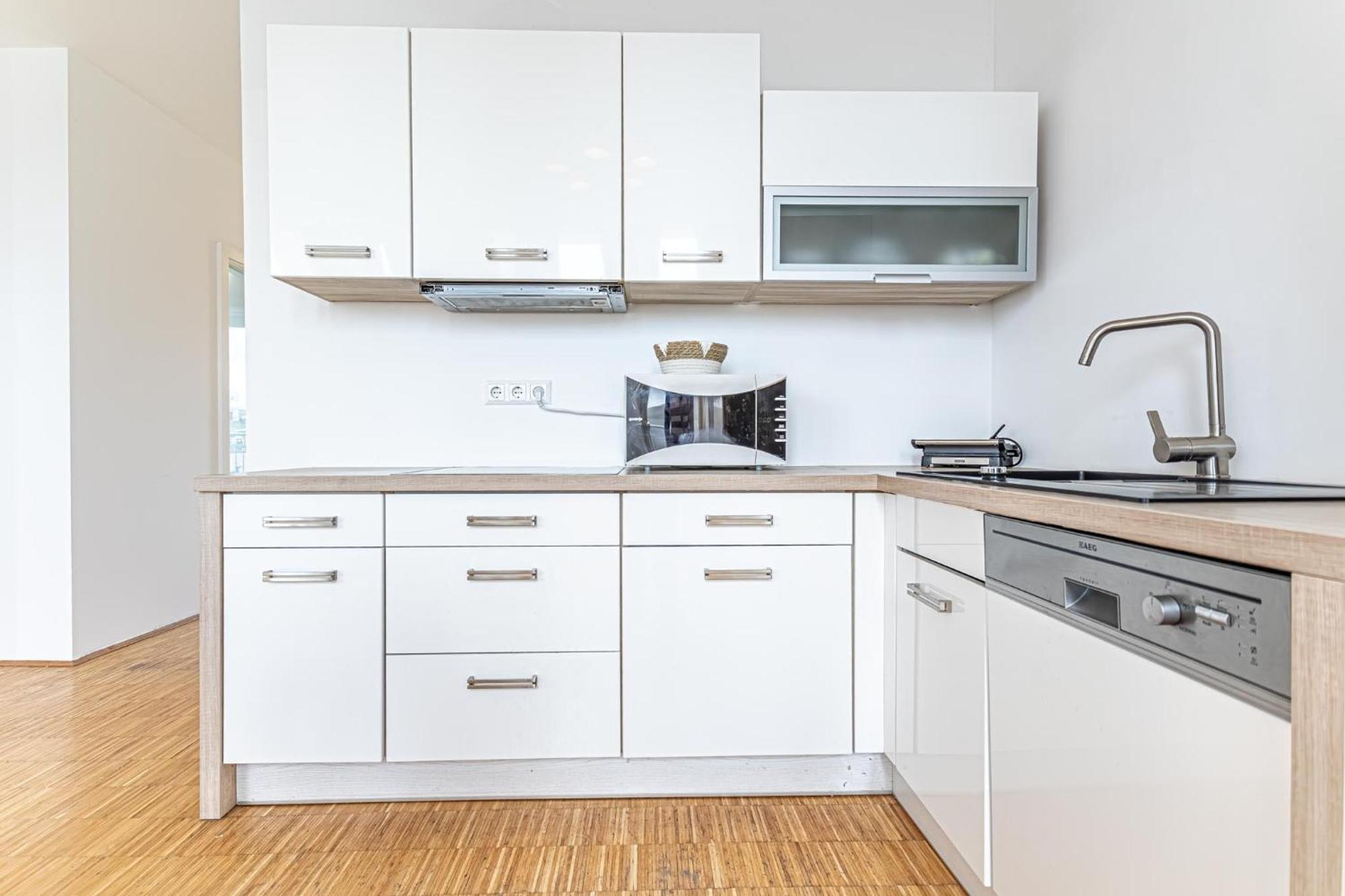 Appartement Luxury 3br And1 Lr In The Heart Of